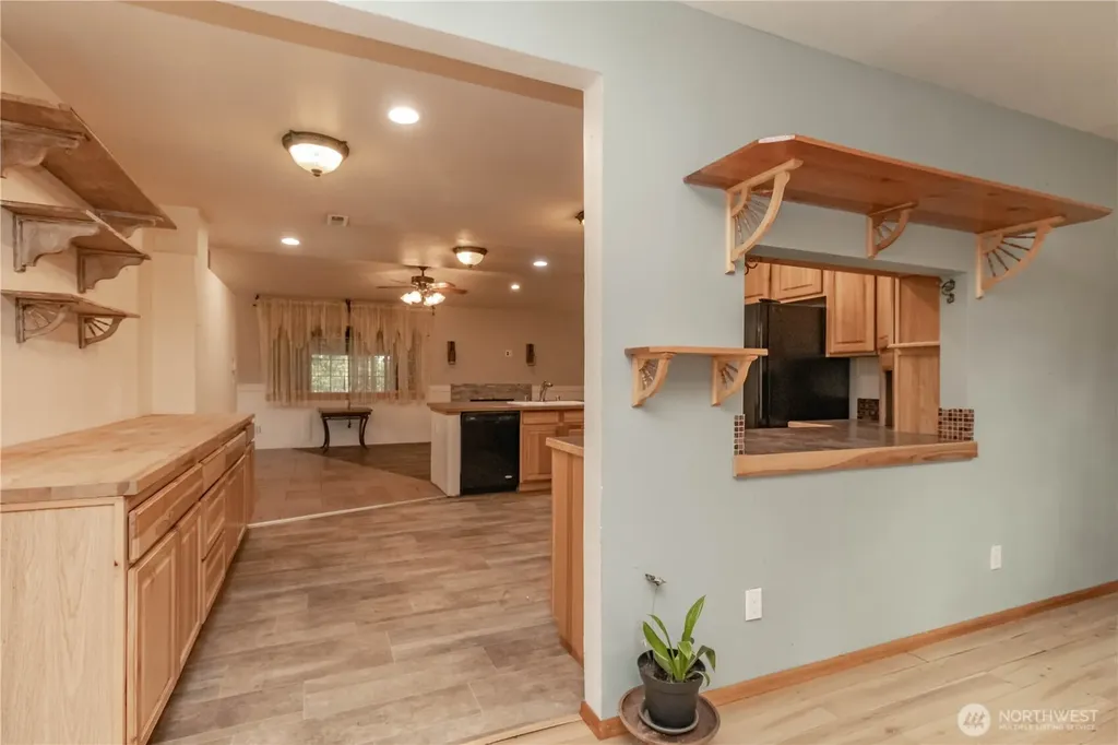 10210 Villa Lane SW Lakewood WA 98499