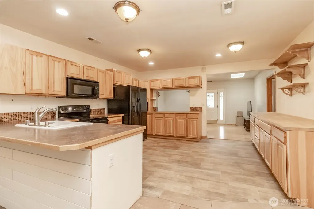 10210 Villa Lane SW Lakewood WA 98499