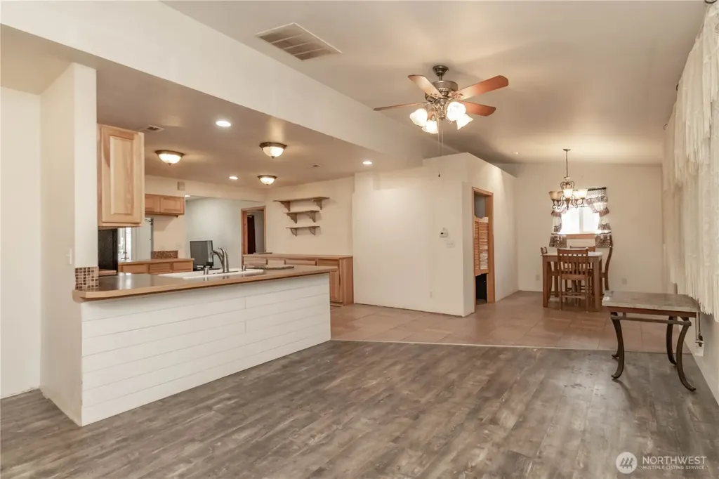 10210 Villa Lane SW Lakewood WA 98499