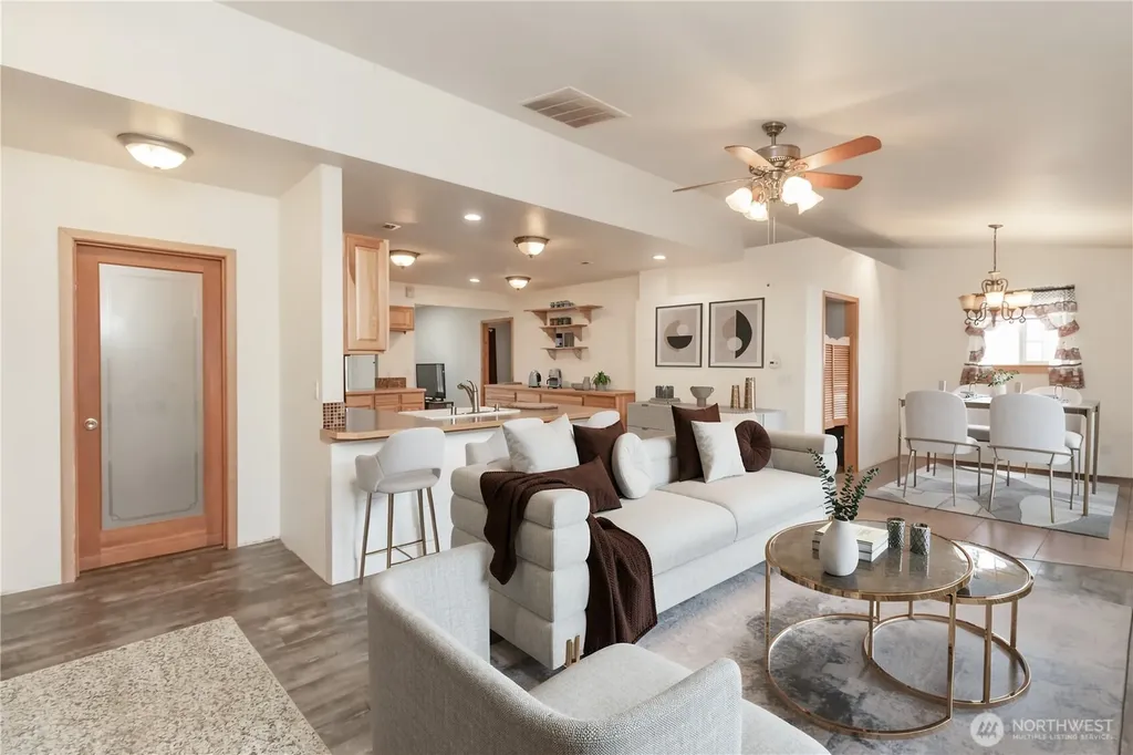 10210 Villa Lane SW Lakewood WA 98499