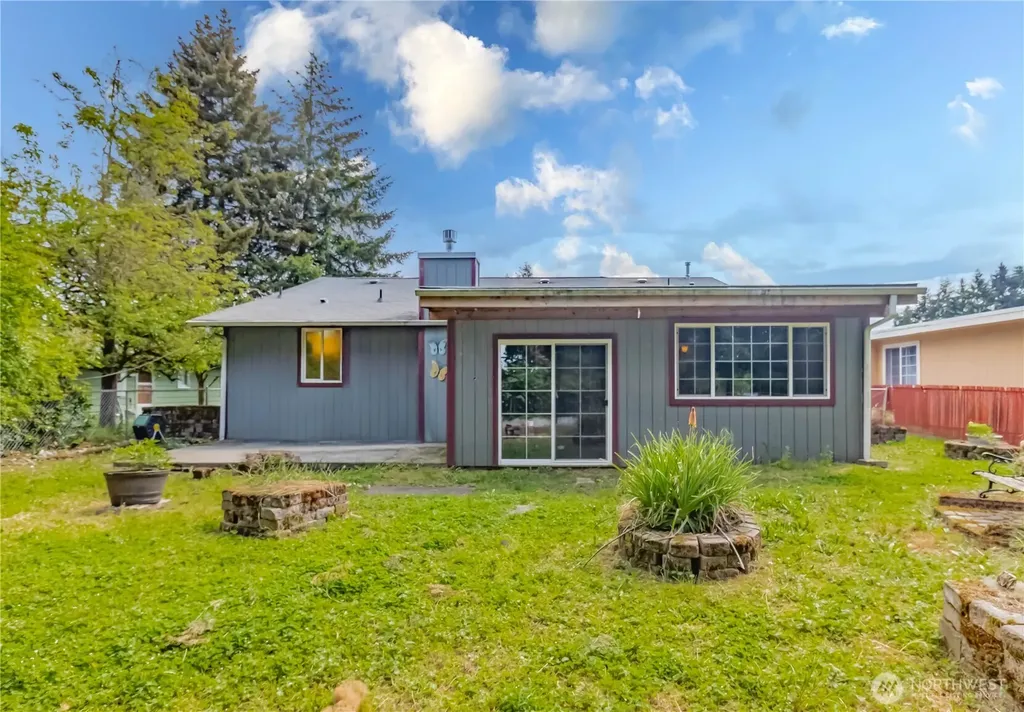 10210 Villa Lane SW Lakewood WA 98499