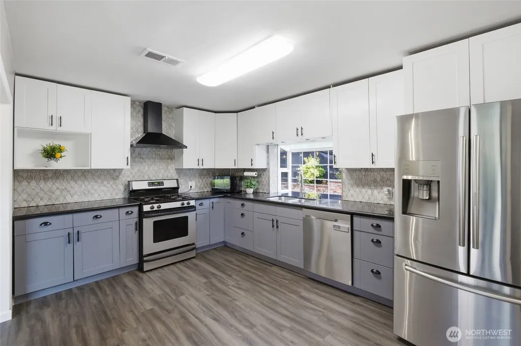 7715 236th Street SW Edmonds WA 98026