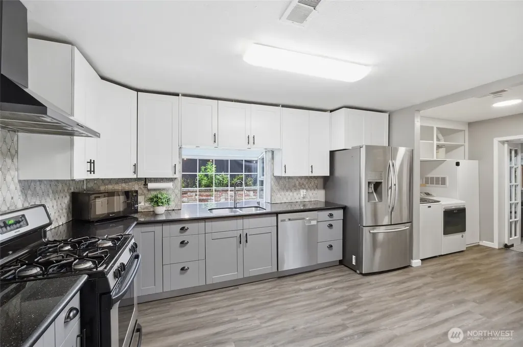 7715 236th Street SW Edmonds WA 98026