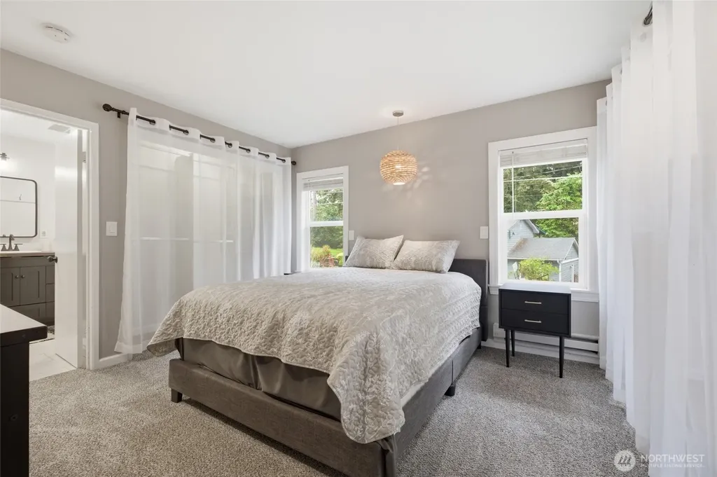 7715 236th Street SW Edmonds WA 98026
