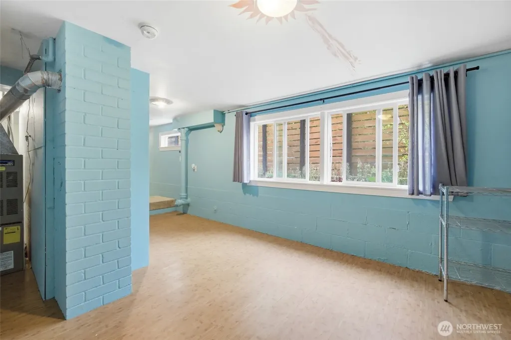 7715 236th Street SW Edmonds WA 98026
