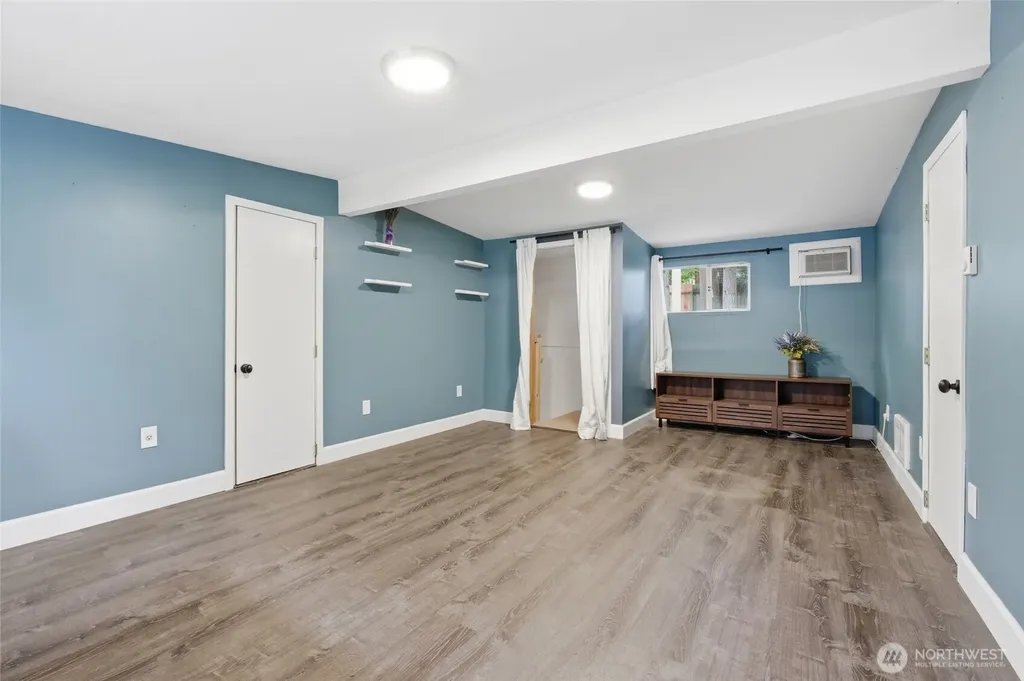 7715 236th Street SW Edmonds WA 98026