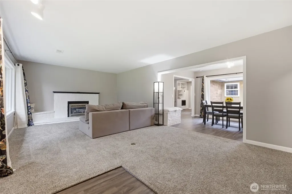 7715 236th Street SW Edmonds WA 98026