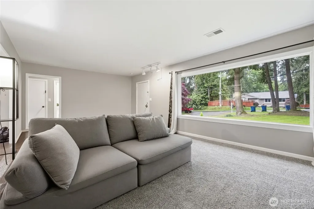 7715 236th Street SW Edmonds WA 98026