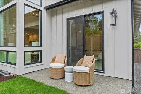 1606 146th Avenue SE Bellevue WA 98007