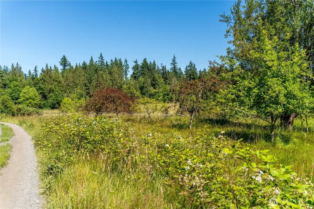 0 Heggeness Road Clinton WA 98236