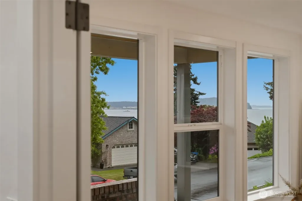 57 Chapman Loop Steilacoom WA 98388