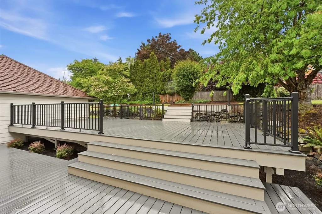 57 Chapman Loop Steilacoom WA 98388