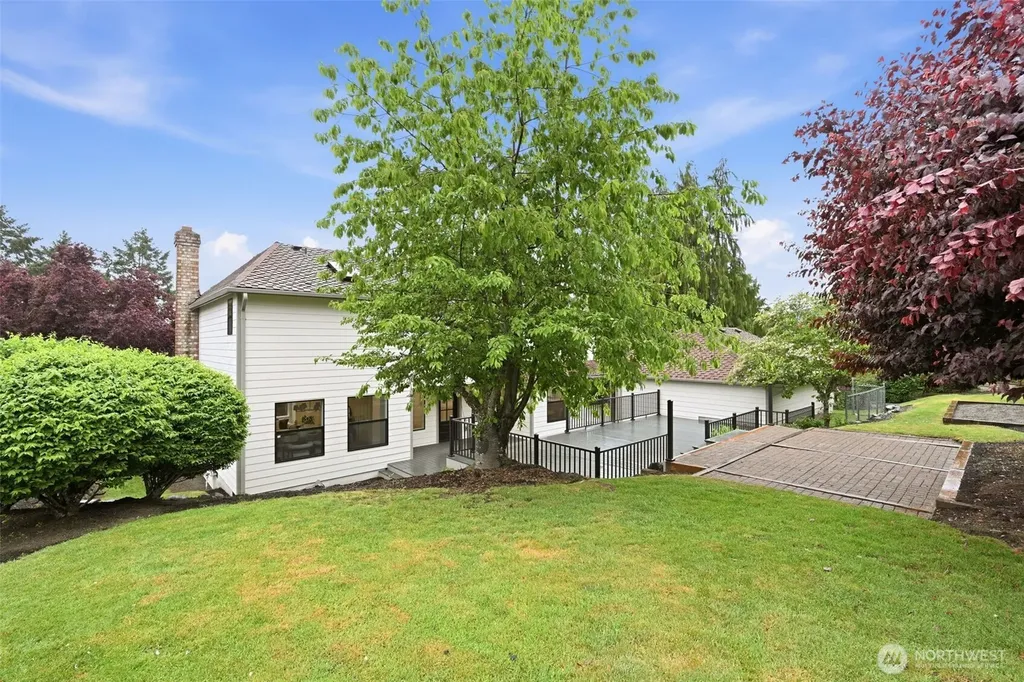 57 Chapman Loop Steilacoom WA 98388