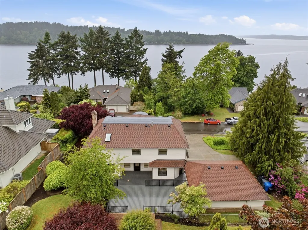 57 Chapman Loop Steilacoom WA 98388