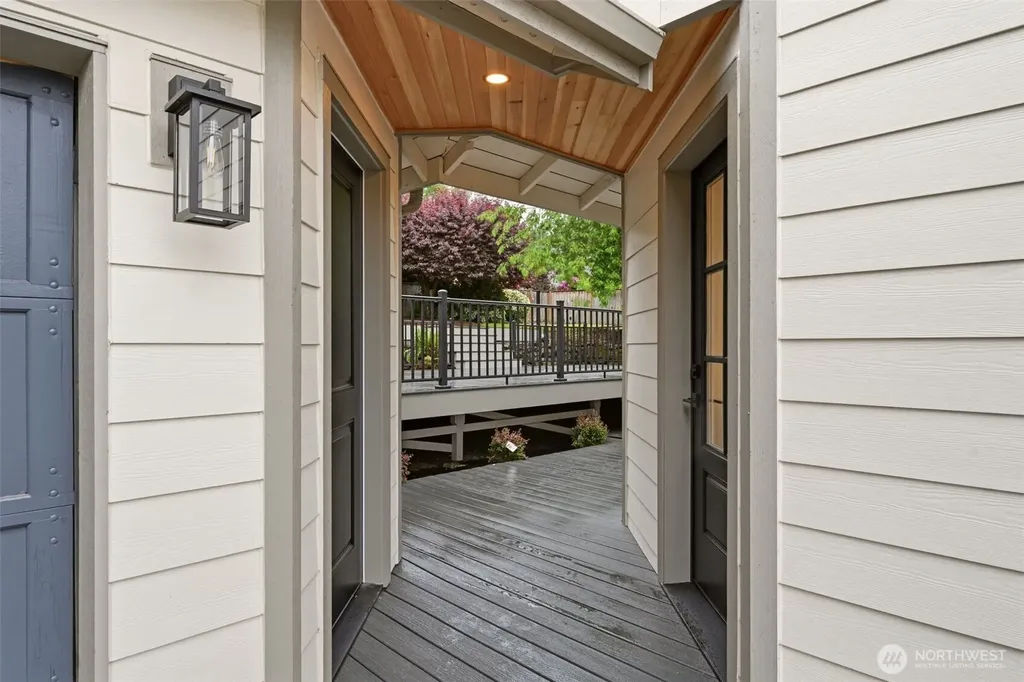57 Chapman Loop Steilacoom WA 98388