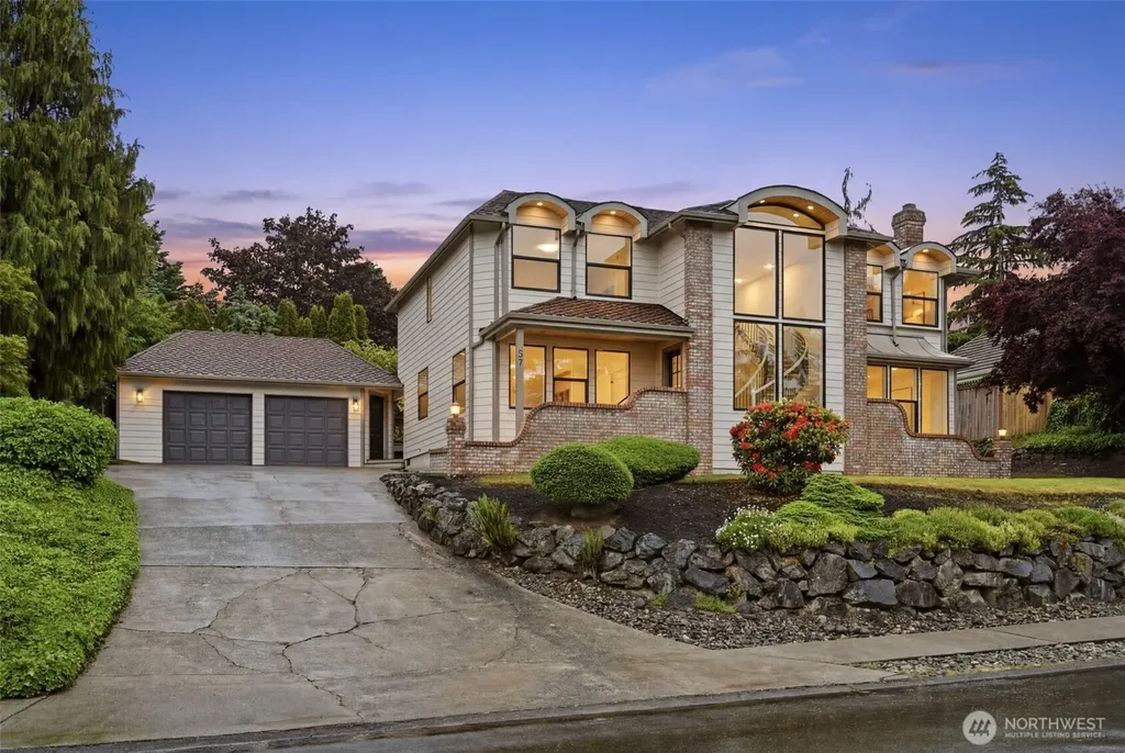 57 Chapman Loop Steilacoom WA 98388