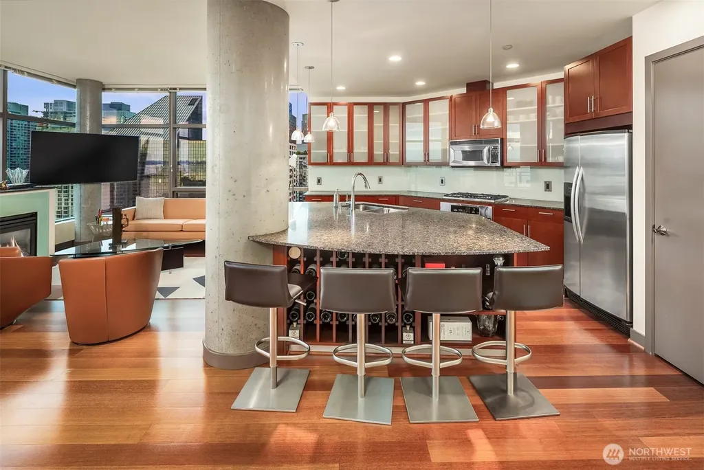 2033 2nd Avenue Seattle WA 98121