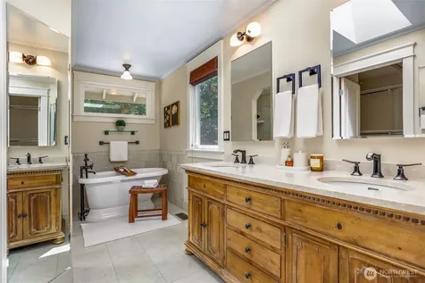 14225 248th Place SE Issaquah WA 98027