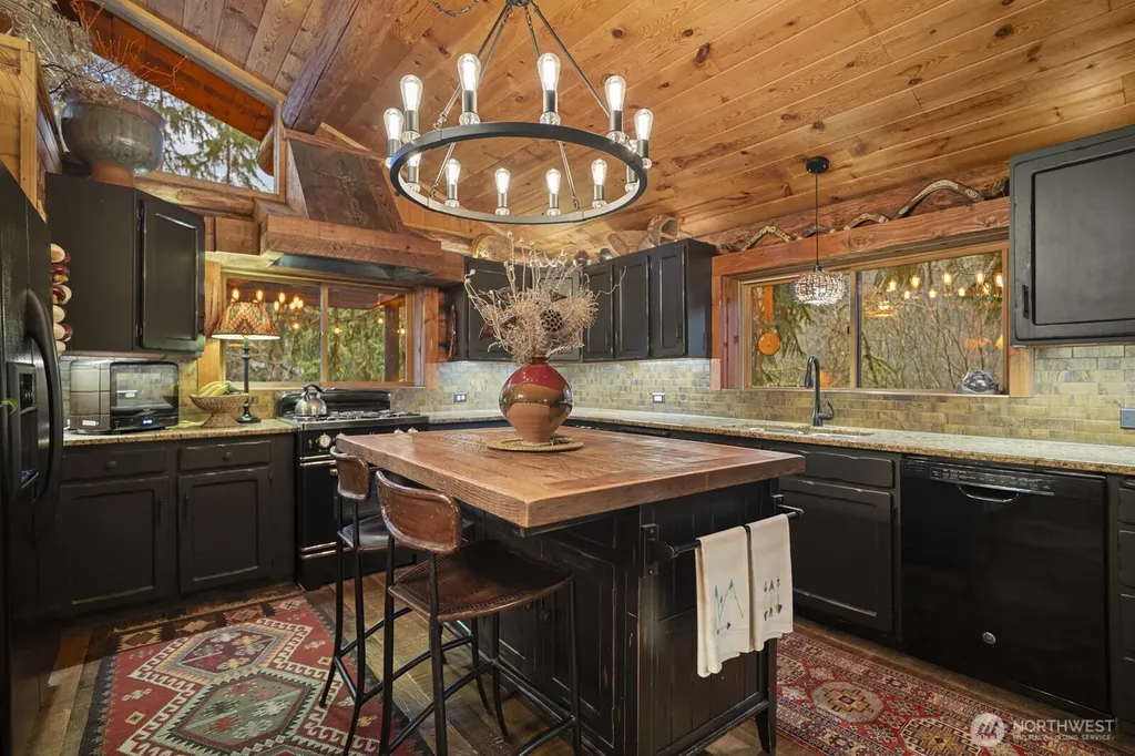 18904 233rd Avenue NE Woodinville WA 98077
