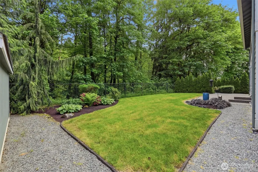 4202 Silvana Terrace Road Stanwood WA 98292