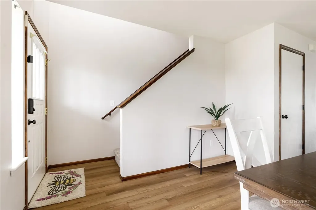 1958 SW Rock Rose Drive Oak Harbor WA 98277