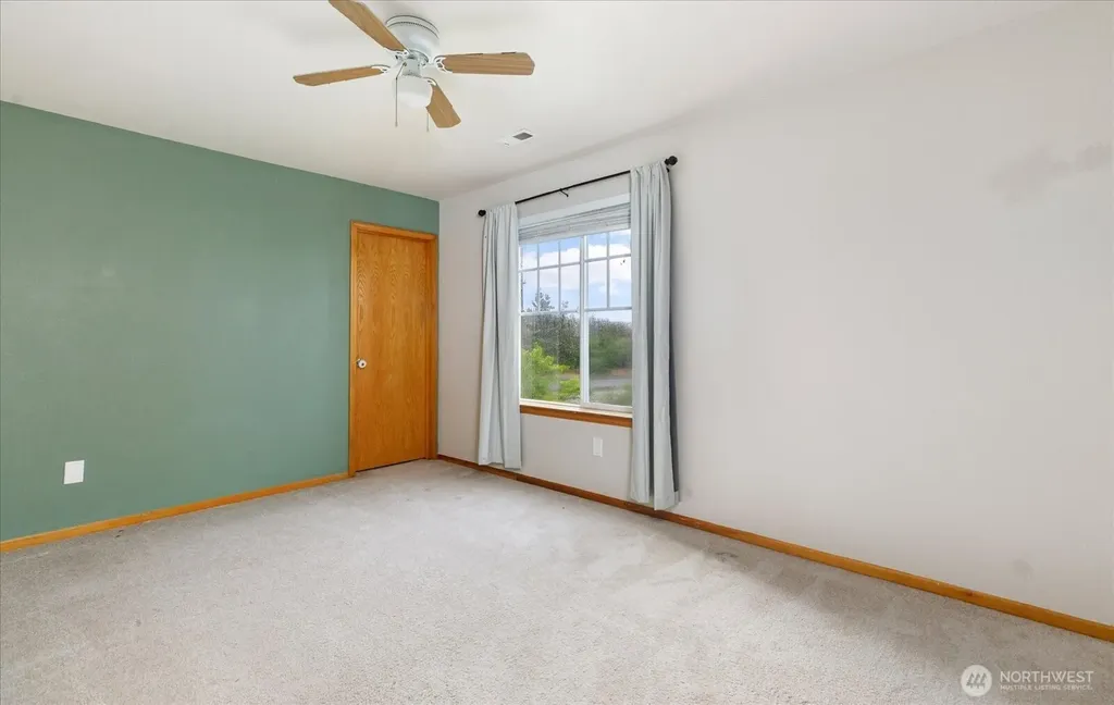 1958 SW Rock Rose Drive Oak Harbor WA 98277