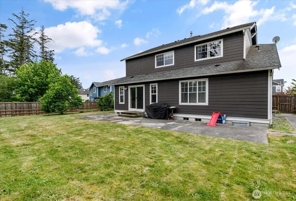 1958 SW Rock Rose Drive Oak Harbor WA 98277