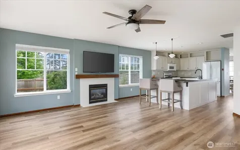 1958 SW Rock Rose Drive Oak Harbor WA 98277