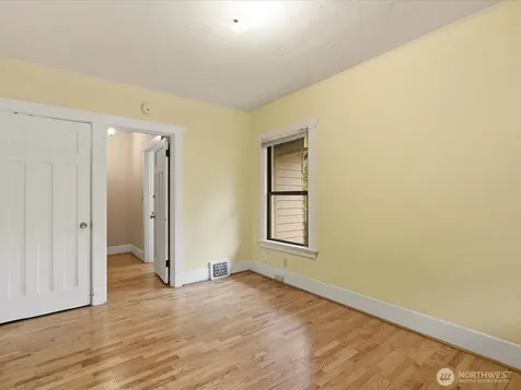 5821 3rd Avenue NW Seattle WA 98107