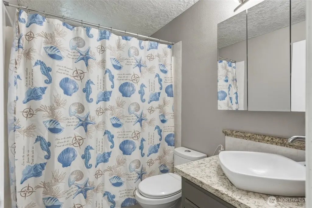 369 E Birnie Slough Road Cathlamet WA 98612
