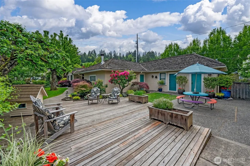 10425 E Riverside Drive Bothell WA 98011