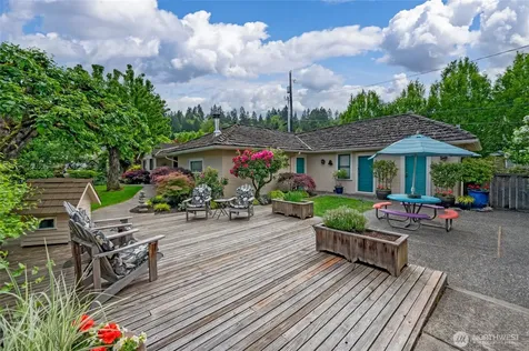 10425 E Riverside Drive Bothell WA 98011