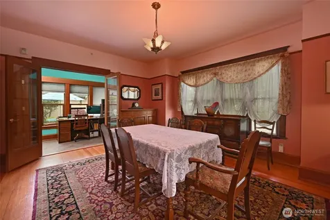 10425 E Riverside Drive Bothell WA 98011