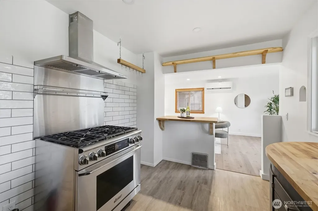 1027 S 124th Street Seattle WA 98168