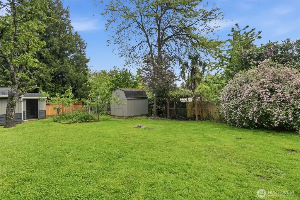 1027 S 124th Street Seattle WA 98168