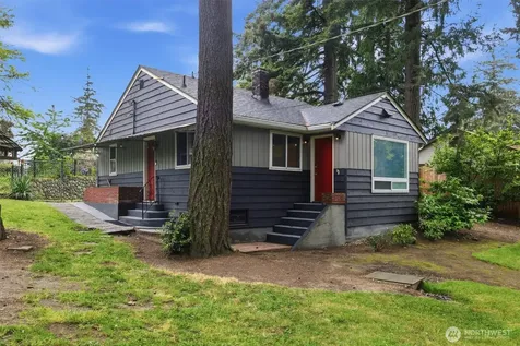 1027 S 124th Street Seattle WA 98168
