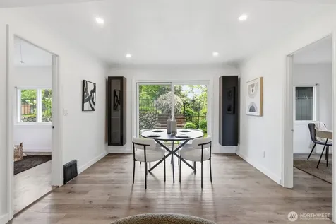 1027 S 124th Street Seattle WA 98168