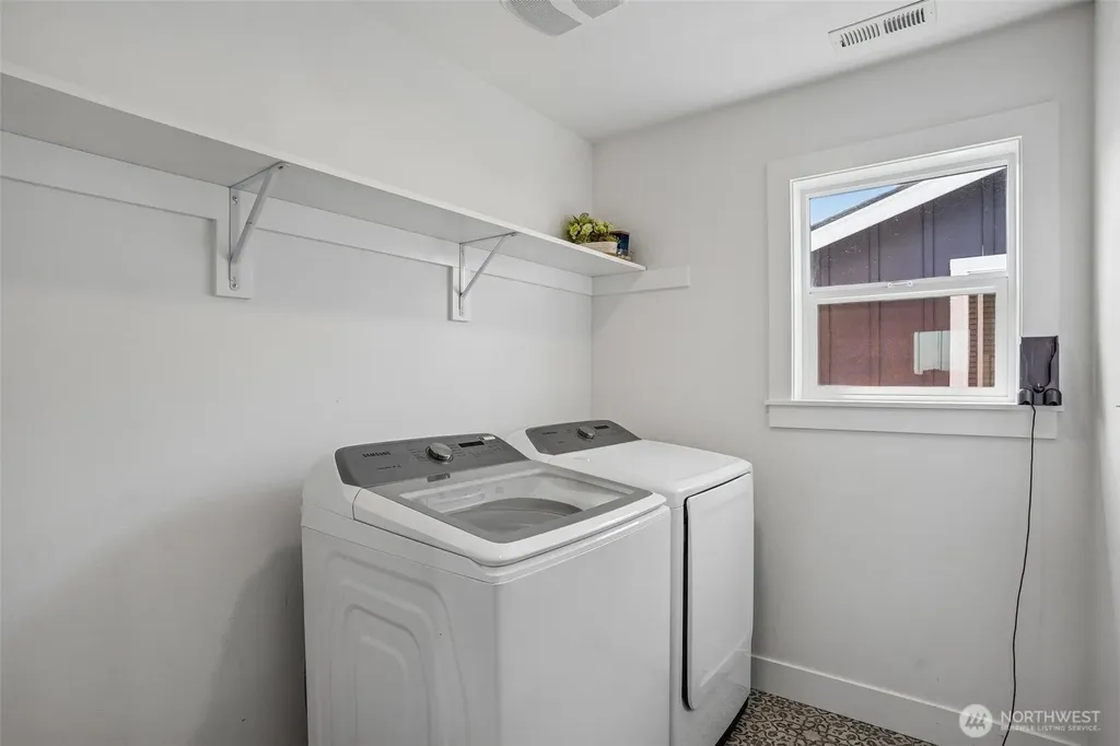 22862 Birch Avenue SE Black Diamond WA 98010