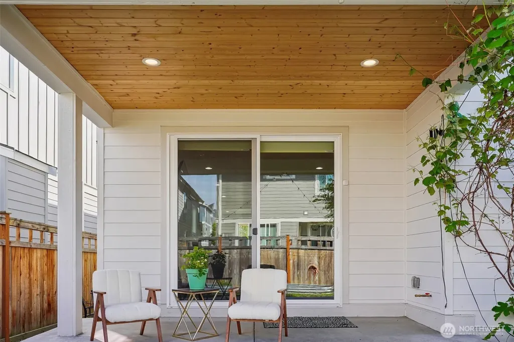 22862 Birch Avenue SE Black Diamond WA 98010