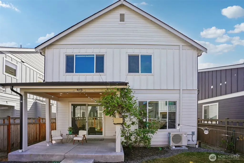 22862 Birch Avenue SE Black Diamond WA 98010