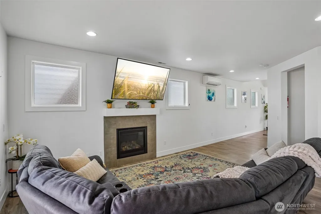 22862 Birch Avenue SE Black Diamond WA 98010