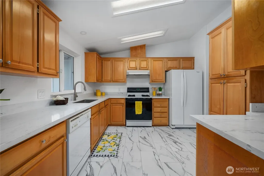 24015 222nd Avenue SE Maple Valley WA 98038