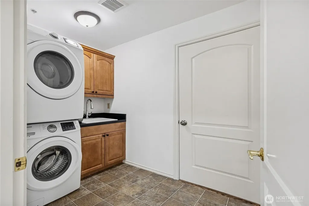 23410 SE 160th Place Issaquah WA 98027
