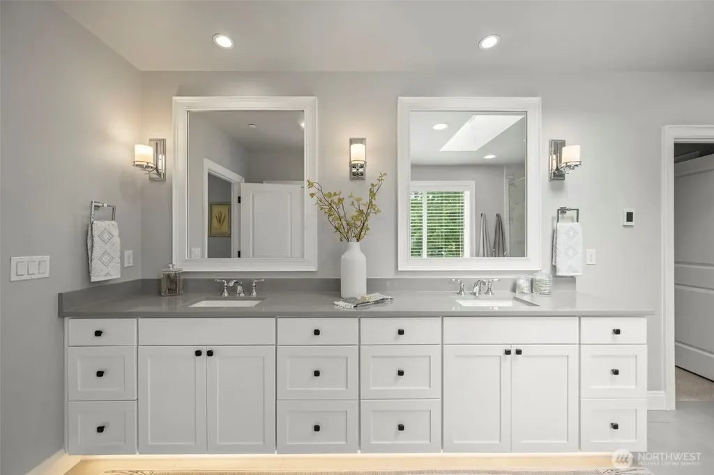 10425 NE 112th Street Kirkland WA 98033