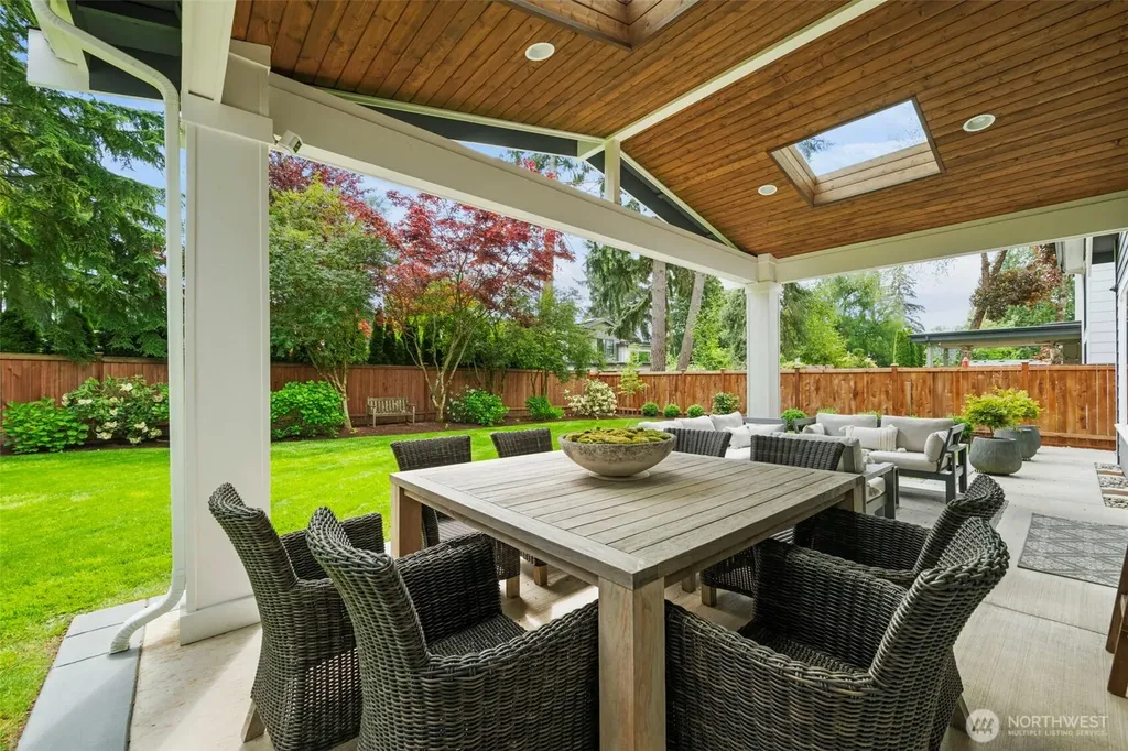 10425 NE 112th Street Kirkland WA 98033