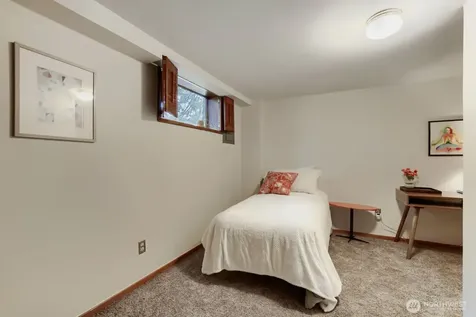 3056 50th Avenue SW Seattle WA 98116