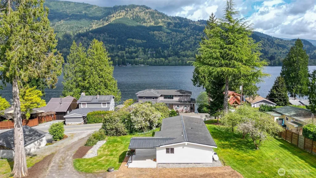 477 Lake Samish Drive Bellingham WA 98229