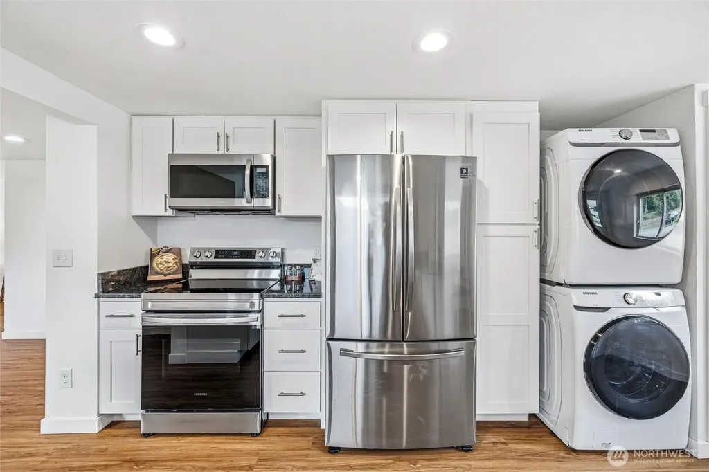 477 Lake Samish Drive Bellingham WA 98229