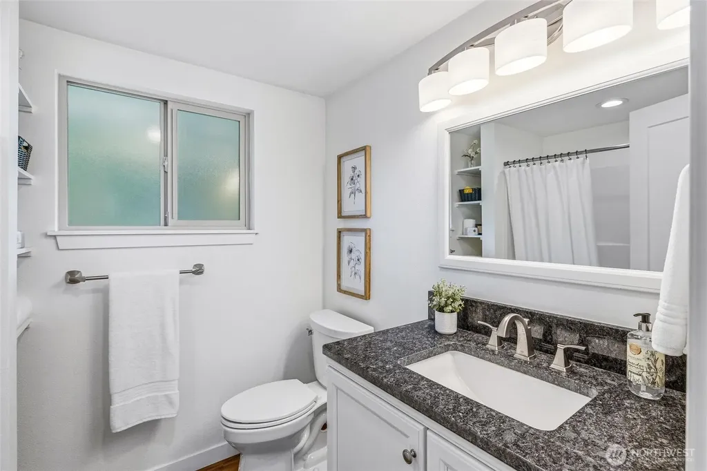 477 Lake Samish Drive Bellingham WA 98229