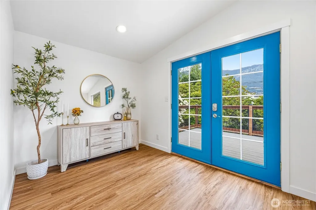 477 Lake Samish Drive Bellingham WA 98229